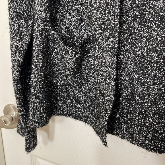 Loft Crew Neck Cardigan Sweater - Picture 5 of 6